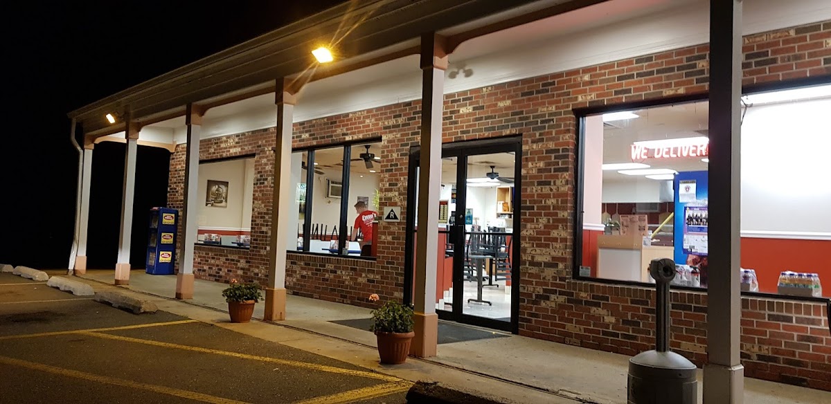 Enzo Restaurant & Pizza